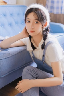 打扑克不盖被子高清视频